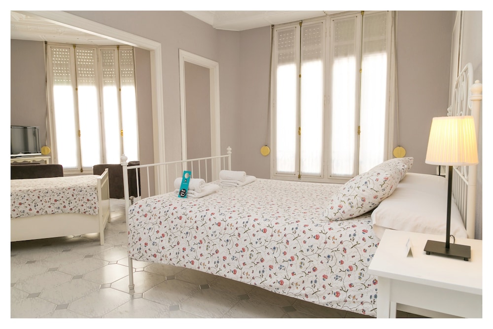 B&B Hi Valencia Canovas 15/60