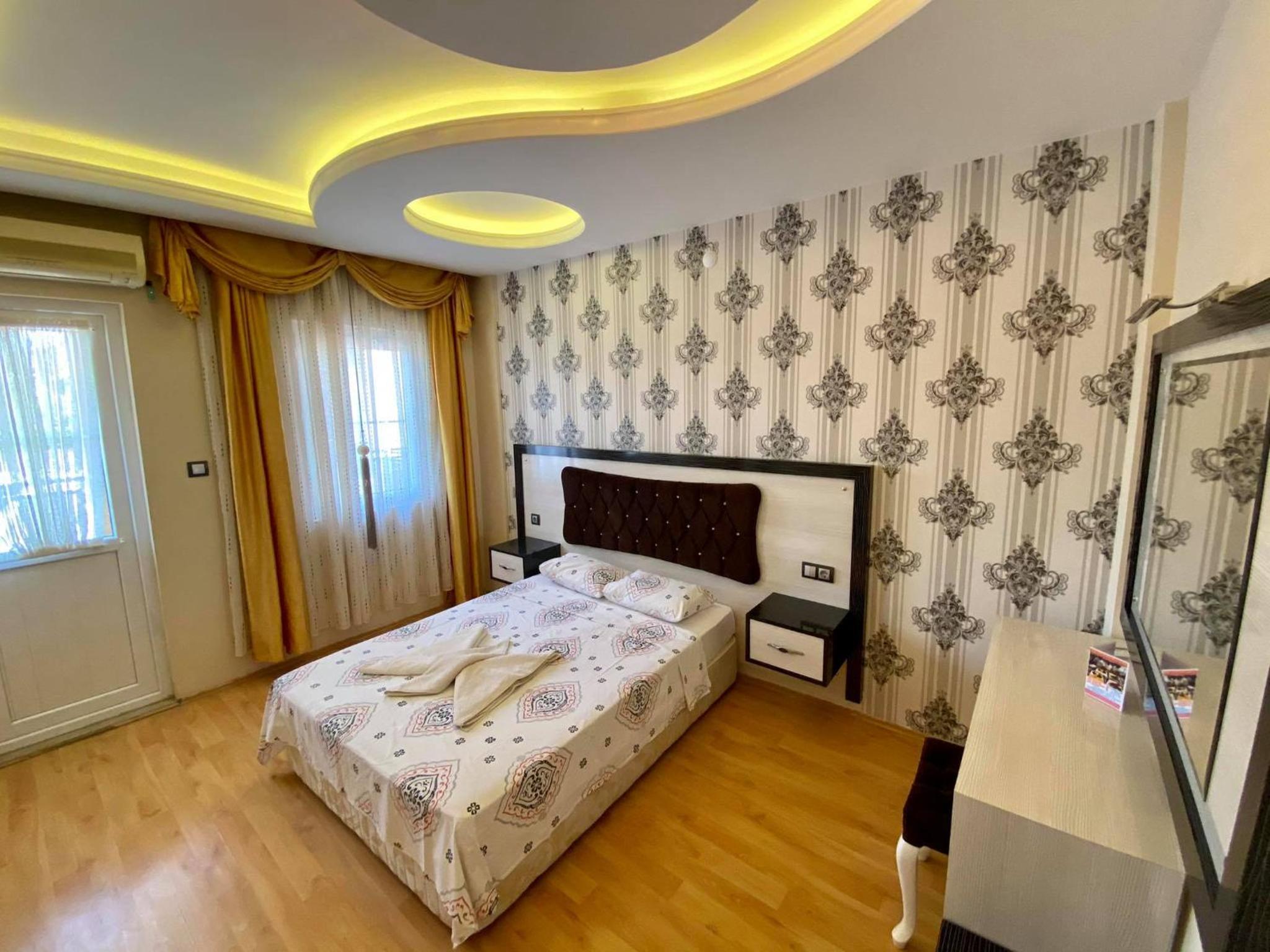 Erkan Tumen Yalcin Hotel 5/50