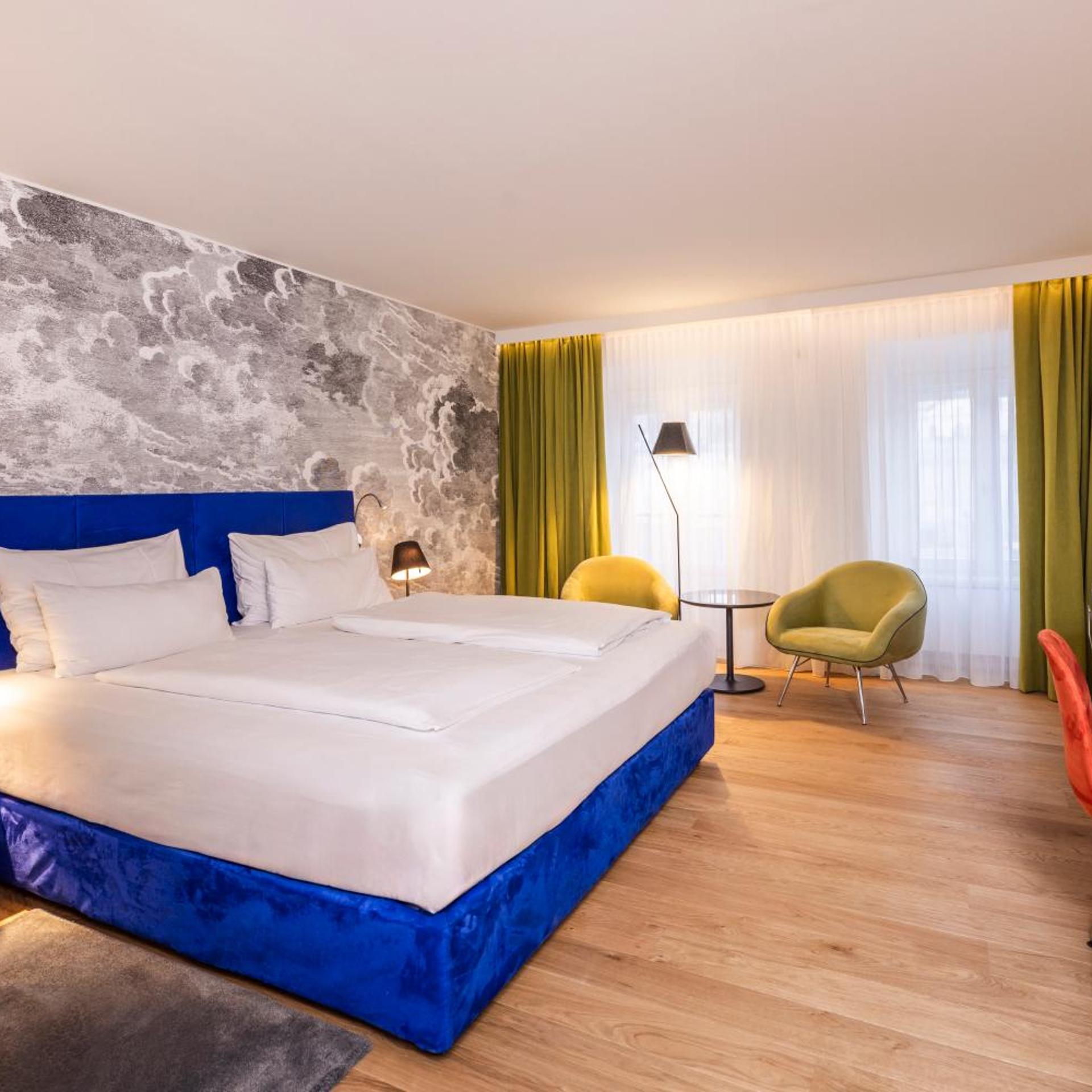 Junior Suite, Old Town View