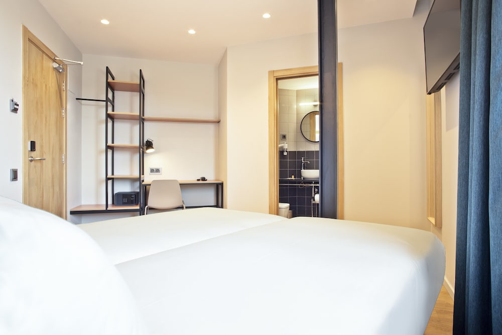 Hotel Climent 27/40