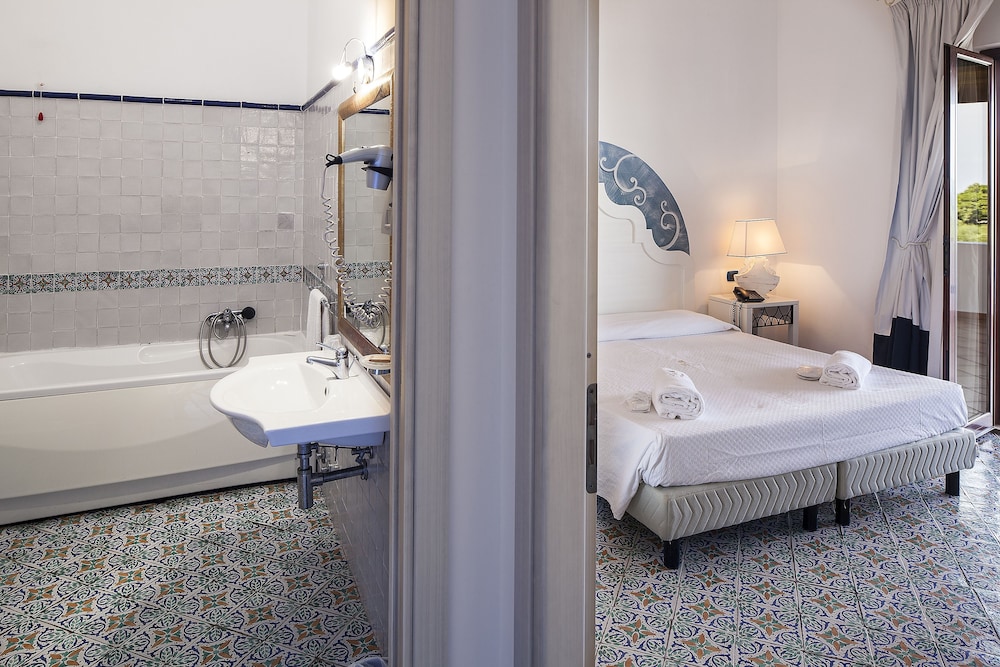 Garden Hotel Vulcano 72/72