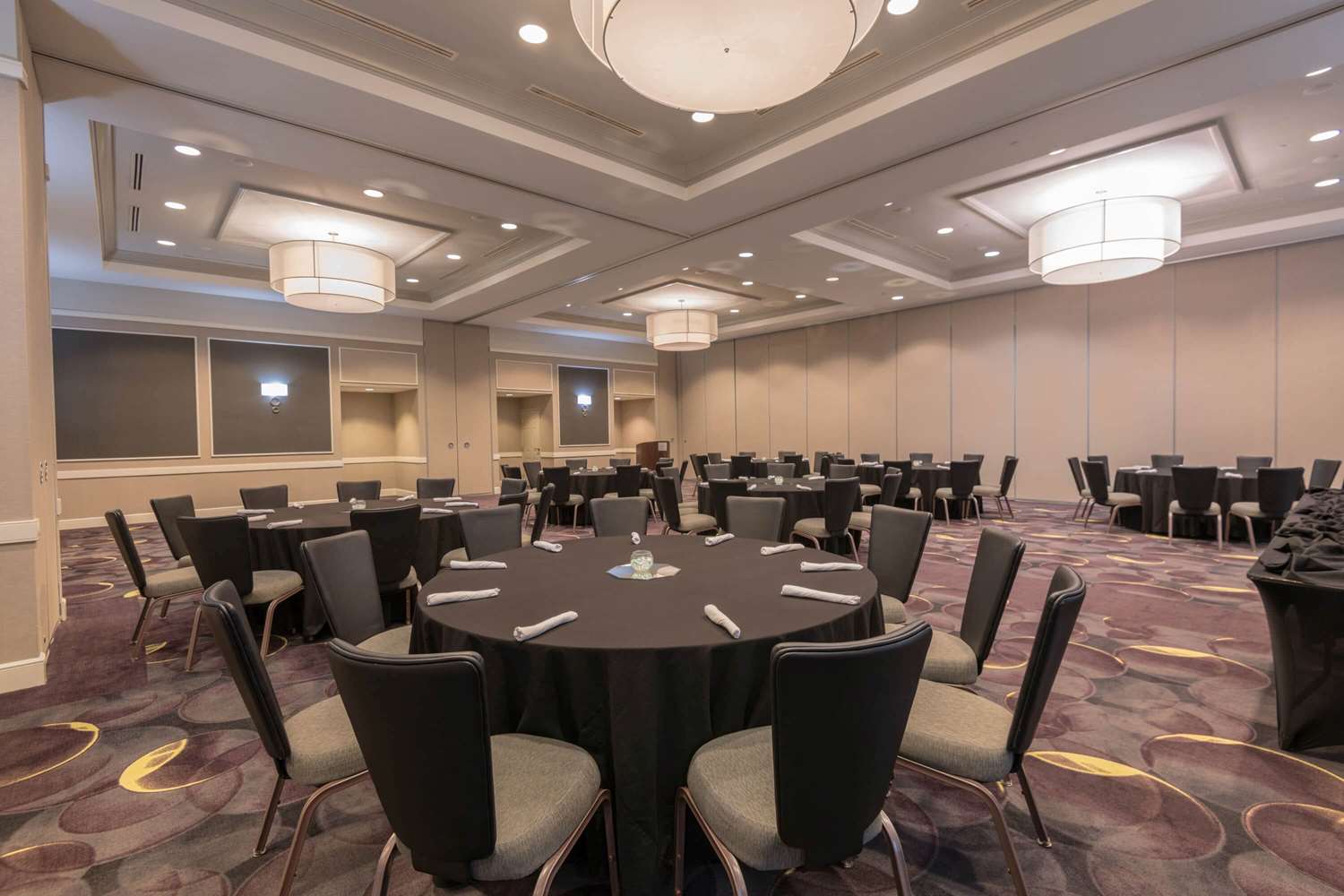 La Quinta Inn & Suites by Wyndham San Antonio Riverwalk 43/53