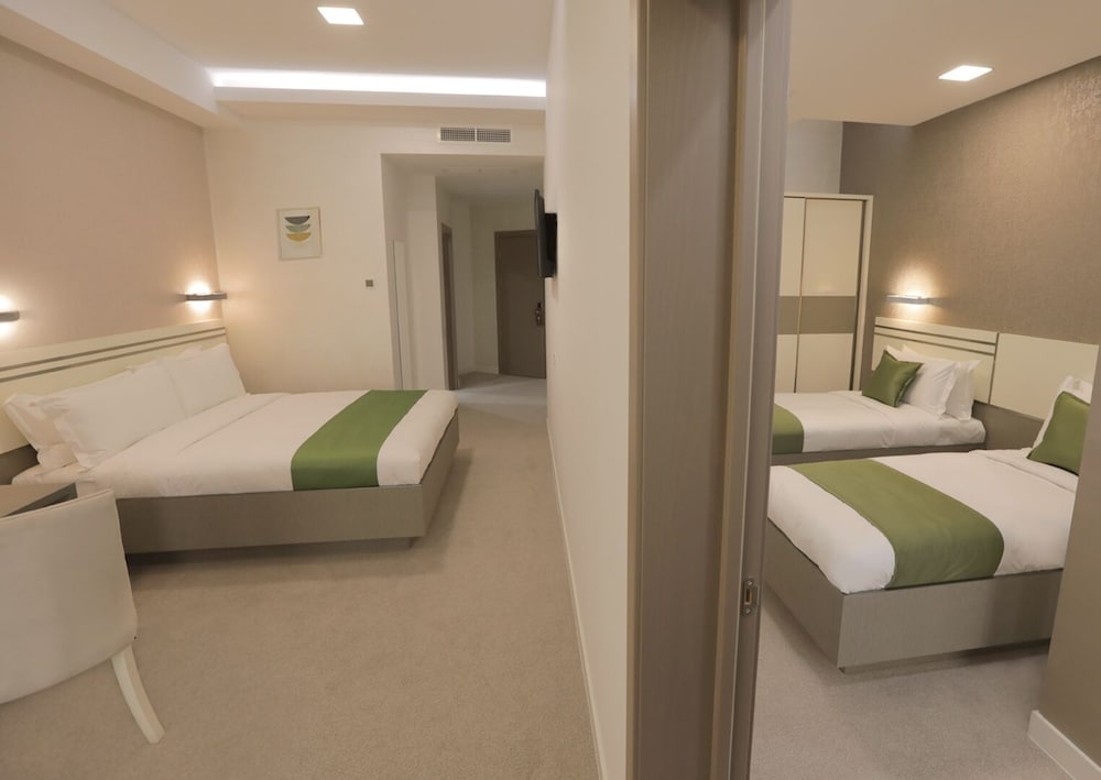 Dave Hotel Yerevan 9/25