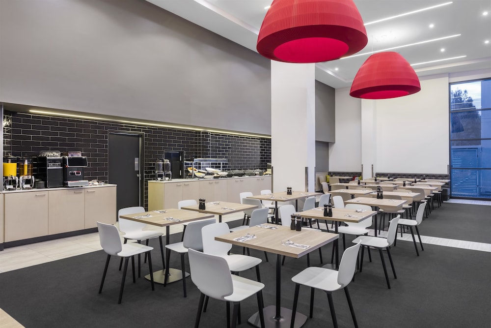 Travelodge Hotel Sydney Airport 22/28