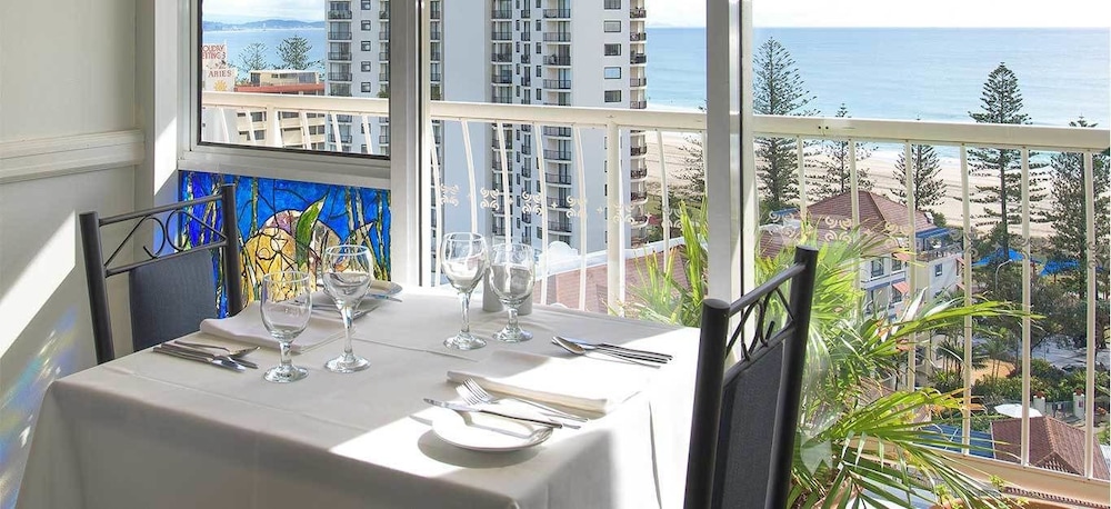 Beachcomber International Resort 30/37