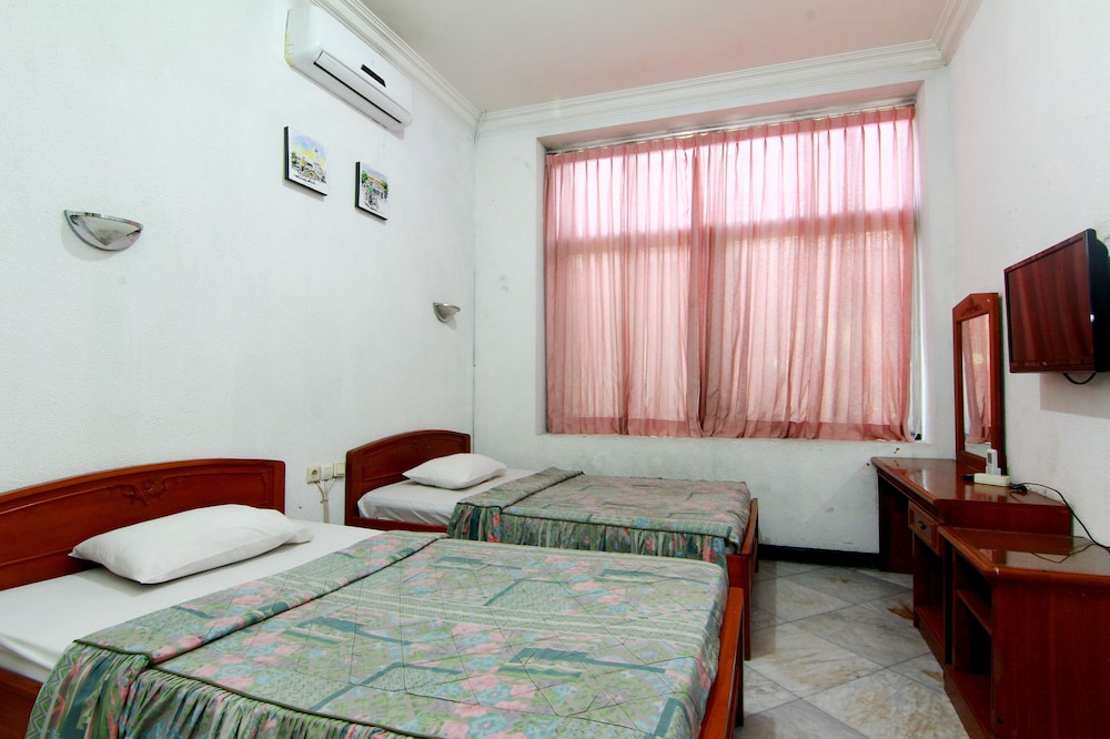 Hotel Limaran 29/77