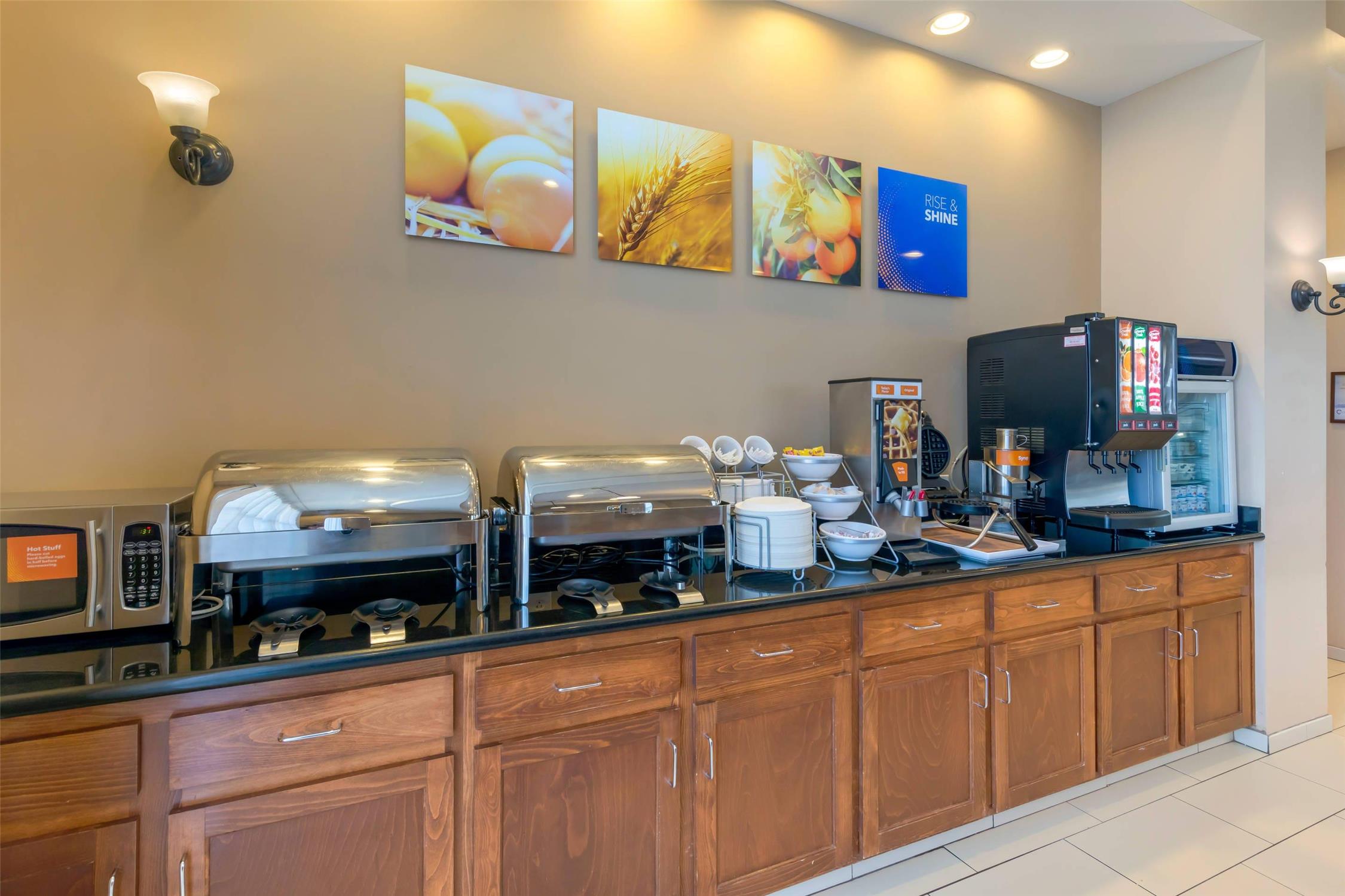 Comfort Suites Barstow Near I-15 15/51