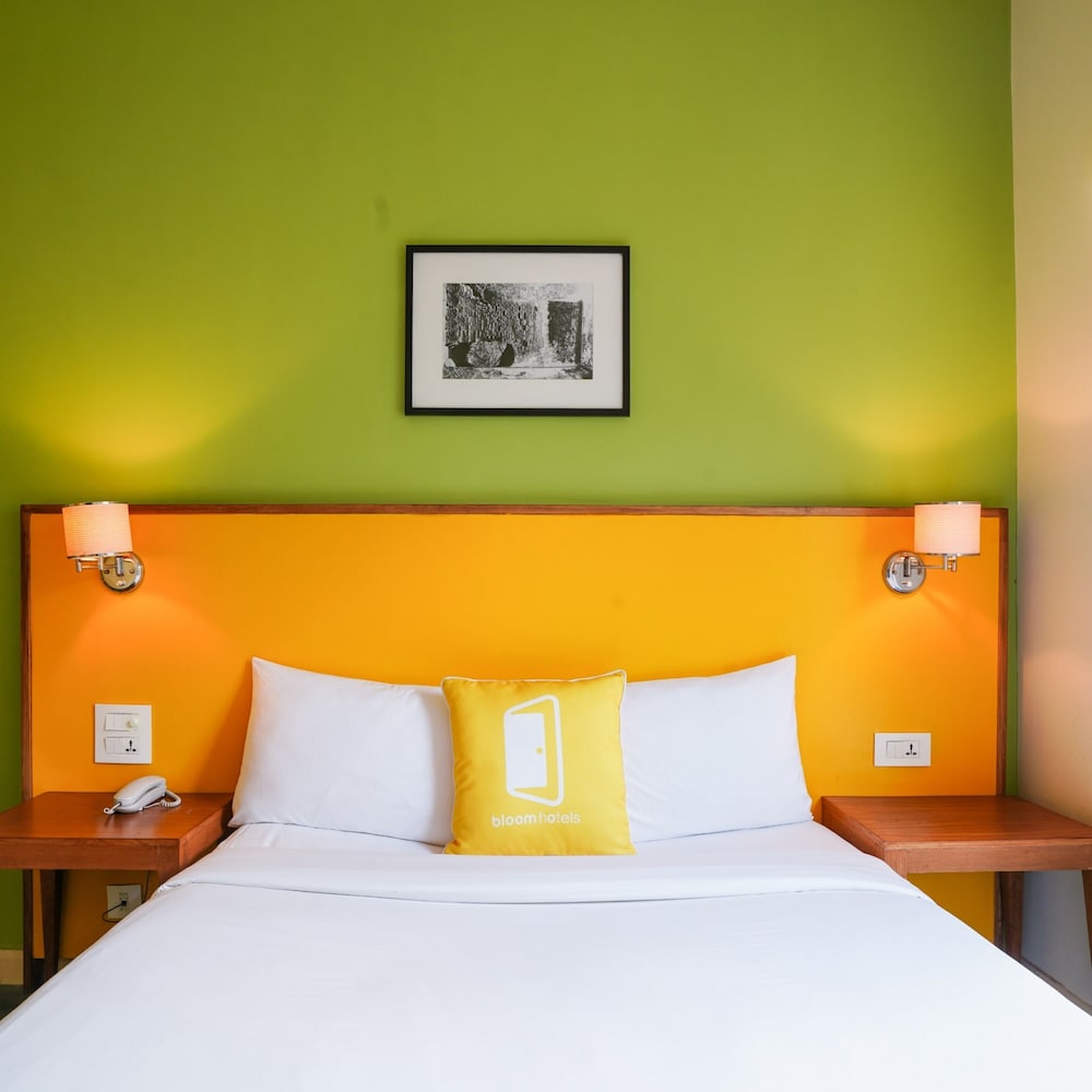 Bloom Boutique - Signature Towers 25/55