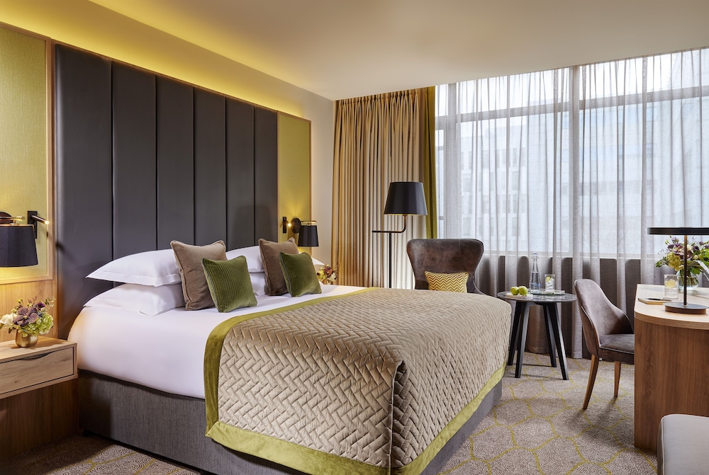 PREMIUM, KING BED