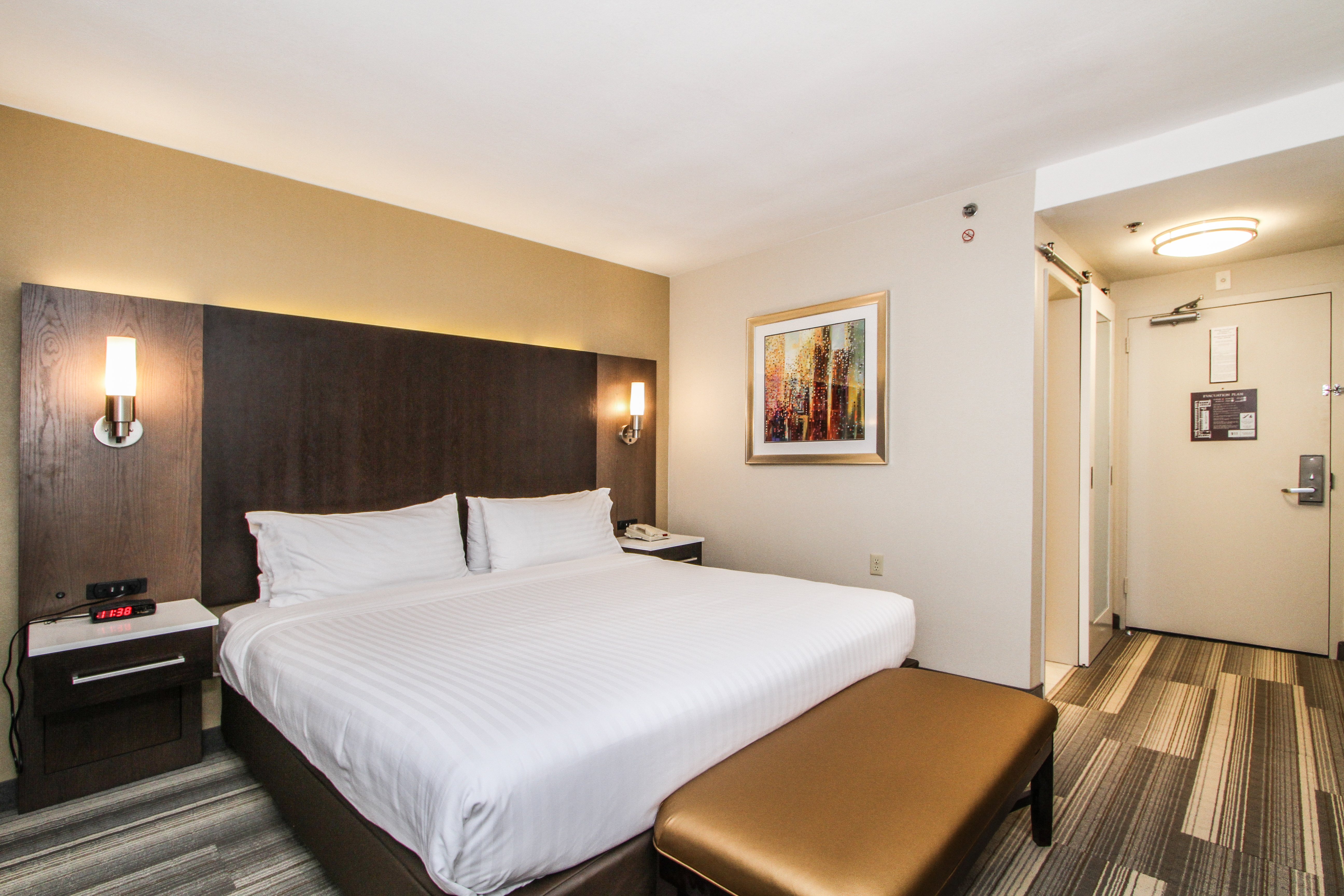 Leisure, King Bed