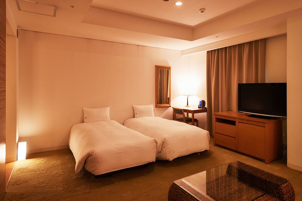 Pacific Hotel Okinawa 11/72