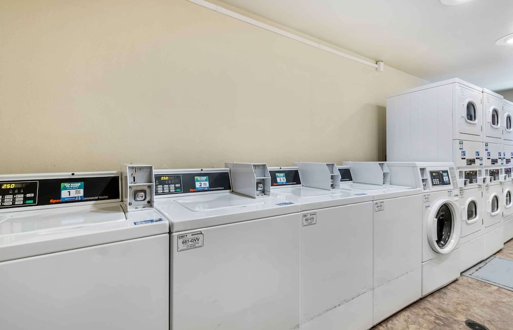Extended Stay America - Select Suites Laredo 4/41