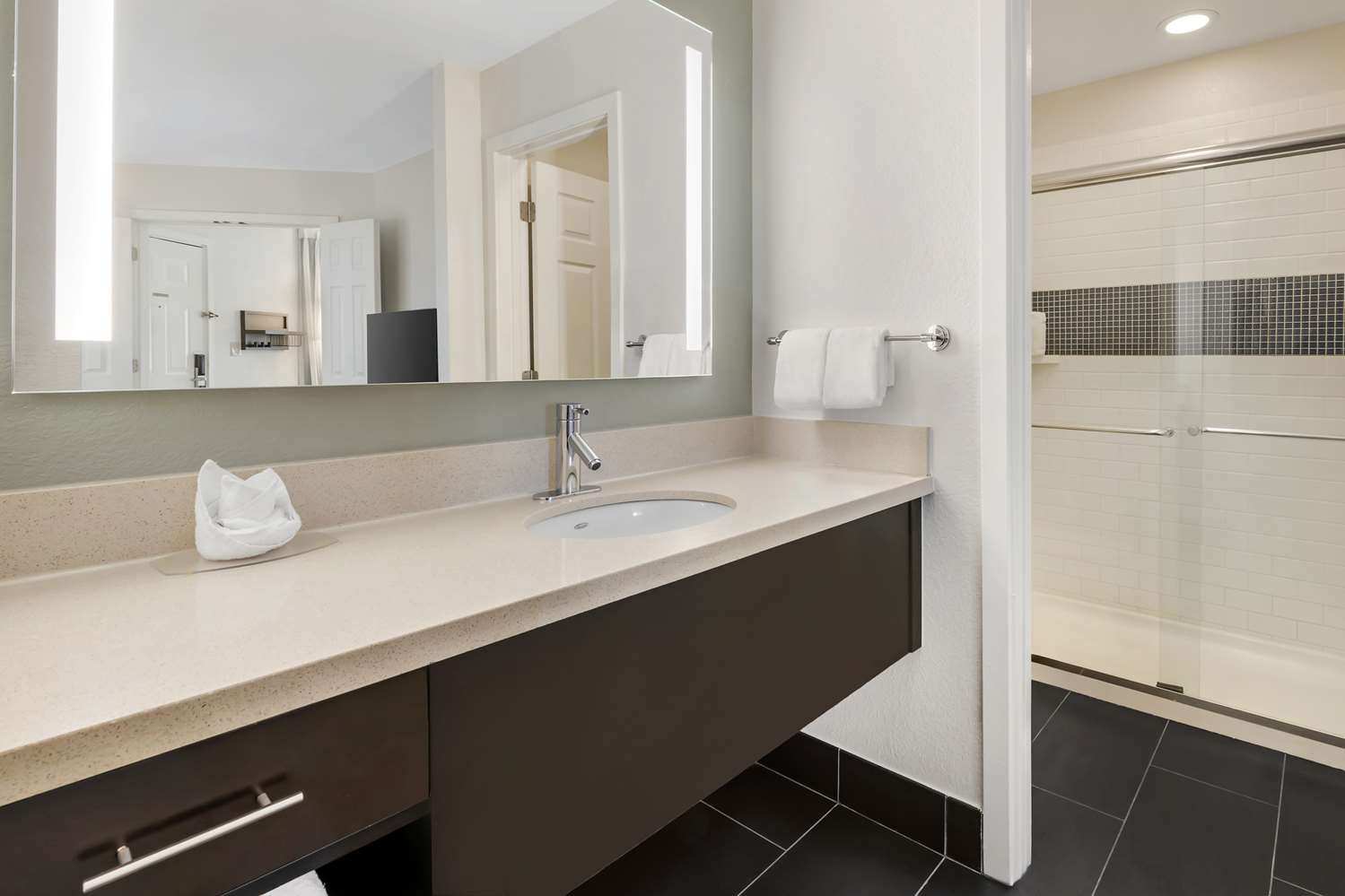 Sonesta Es Suites Dulles Airport 63/63