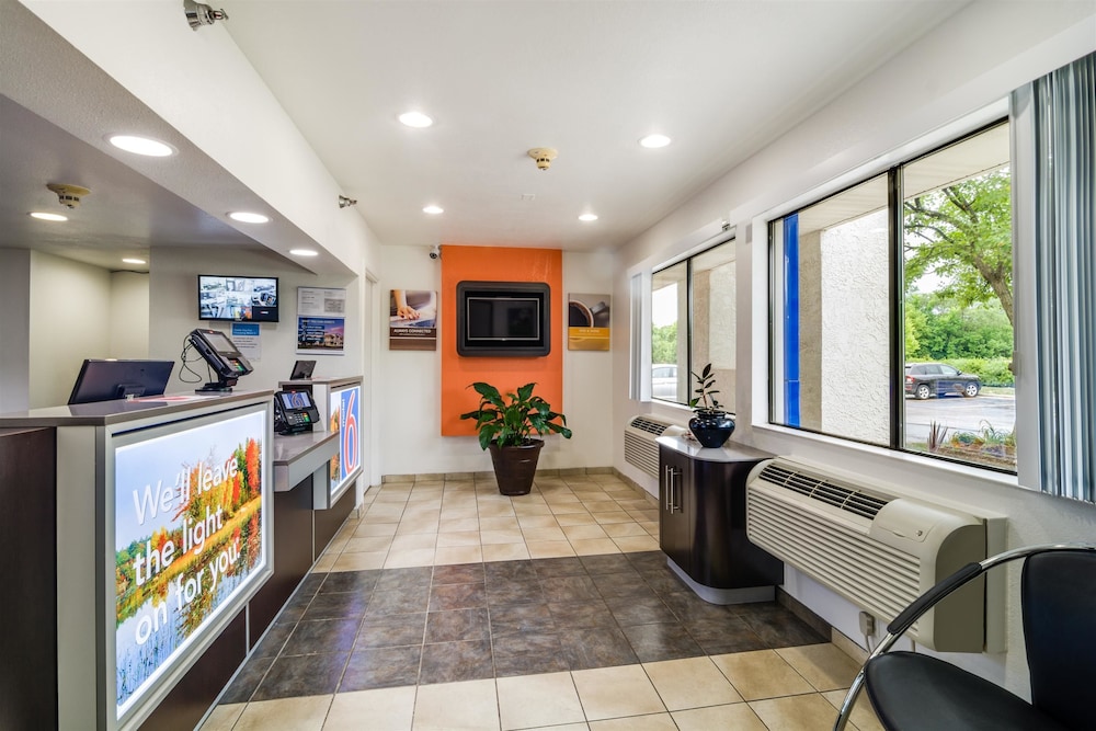 Motel6 Rolling Meadows, IL - Chicago Northwest 51/69