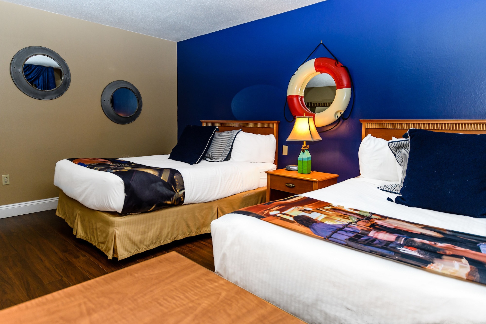 Basic, 2 Queen Beds