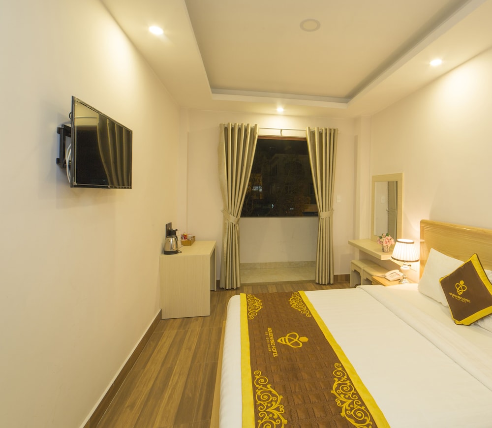 Golden Bee Hotel 17/59