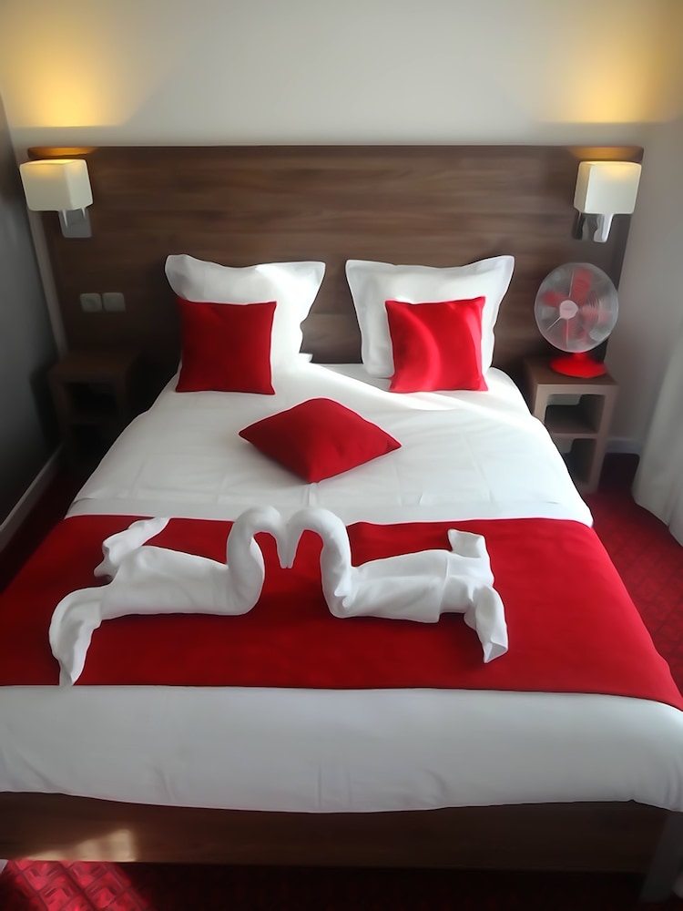 Hotel La Perle Montparnasse 20/33