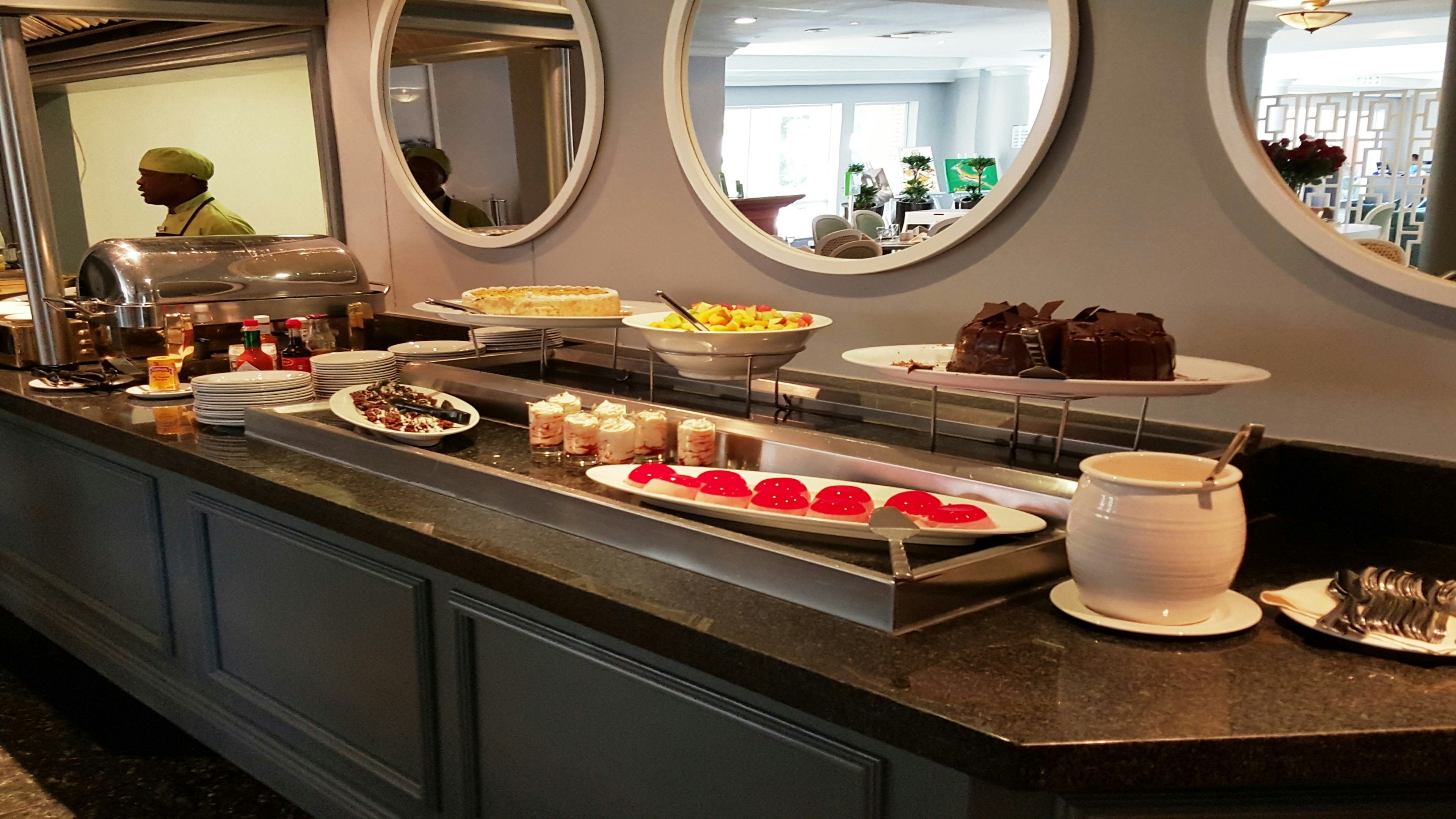 Holiday Inn Johannesburg Airport Previously Know As the Airport Grand Hotel And Conference Centre 13/50