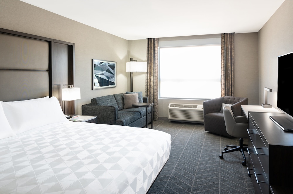 HOLIDAY INN BOSTON LOGAN AIRPORT - CHELSEA 15/64