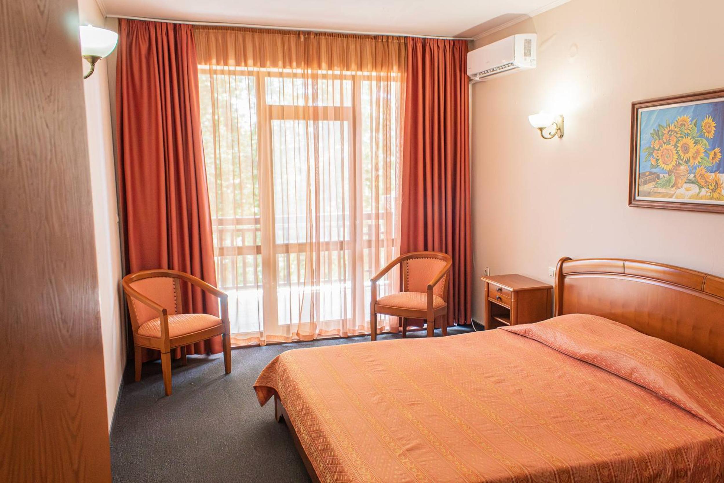 Estreya Residence 20/58
