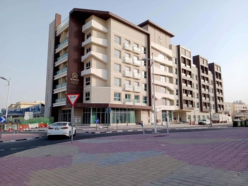 Al Manzil Residence & Suites 7/54