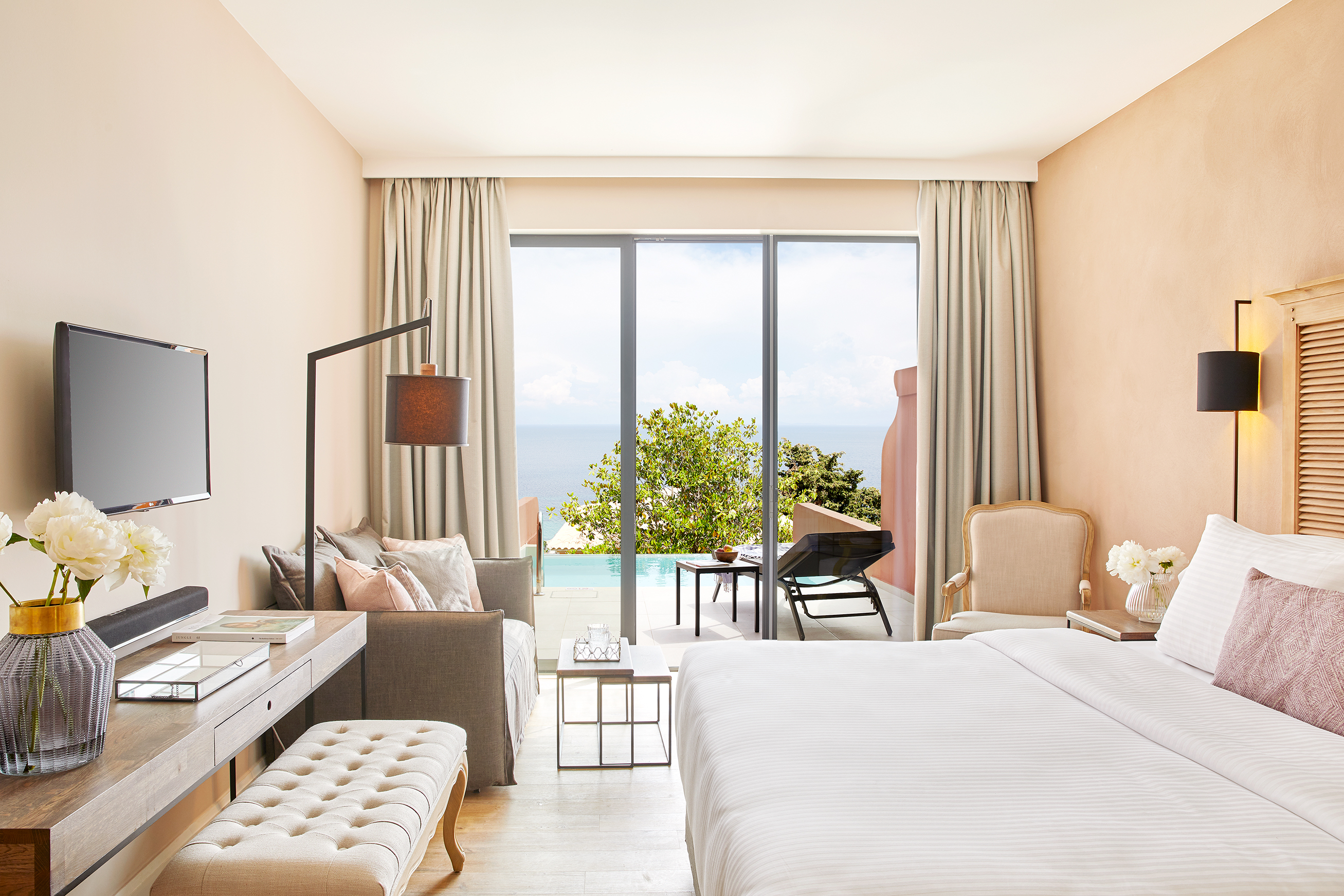 JUNIOR SUITE SEA VIEW PRIVATE POOL