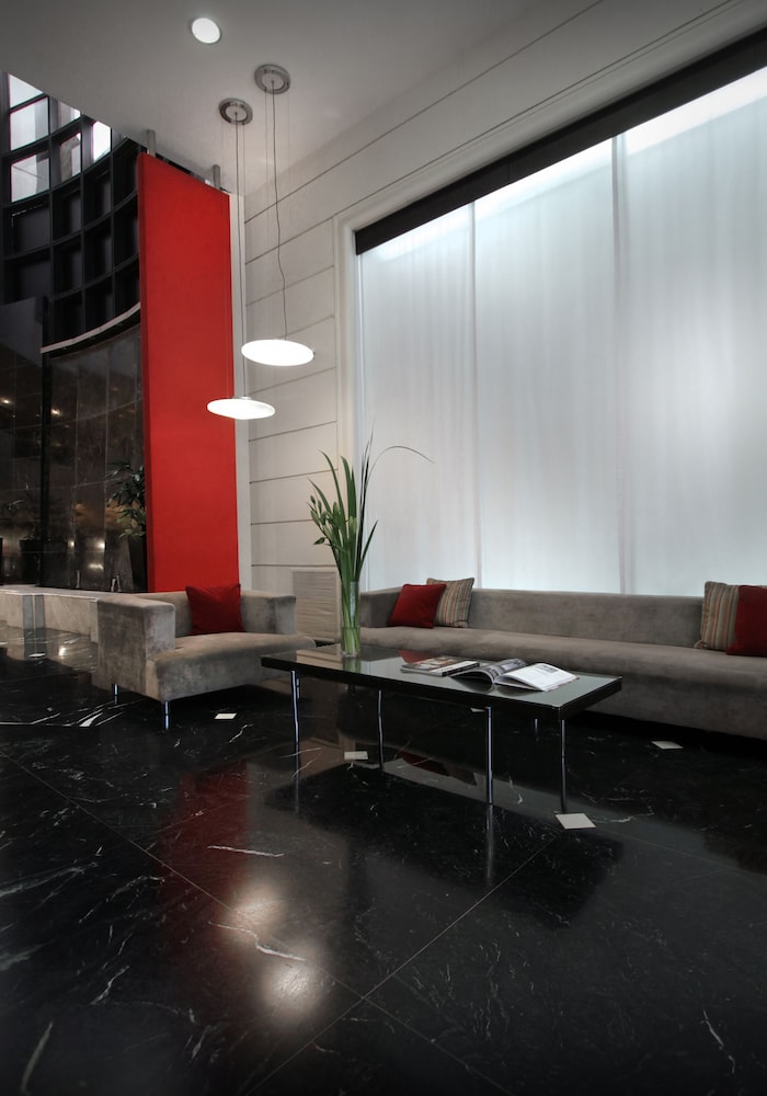 Lobby at Ramada by Wyndham Buenos Aires Centro, BUENOS AIRES