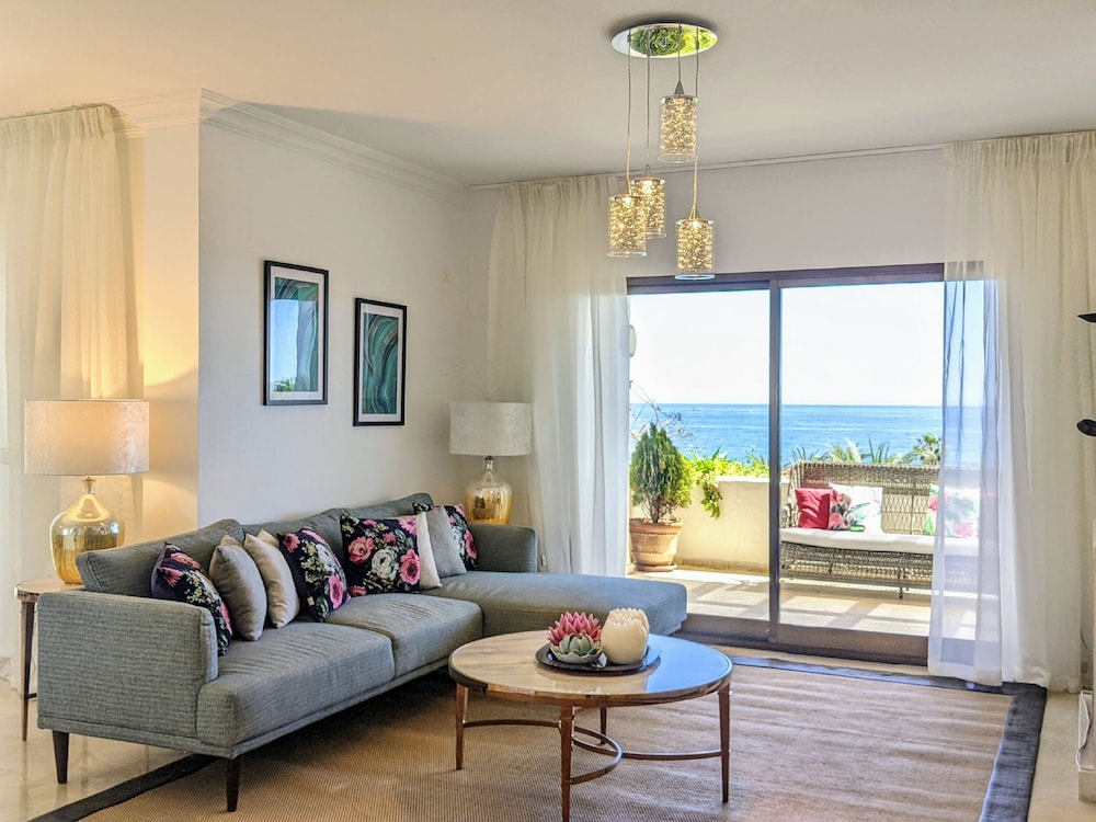 Coral Beach Aparthotel 54/77