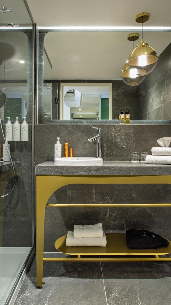 Kyriad Prestige Asnieres-Sur-Seine 42/45