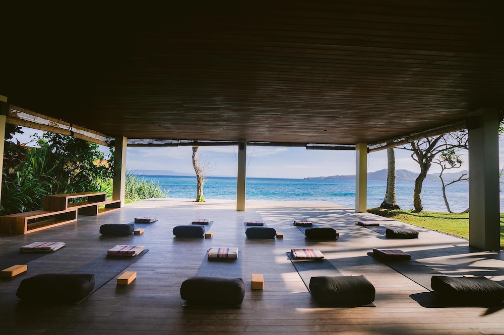 Alila Manggis 22/50