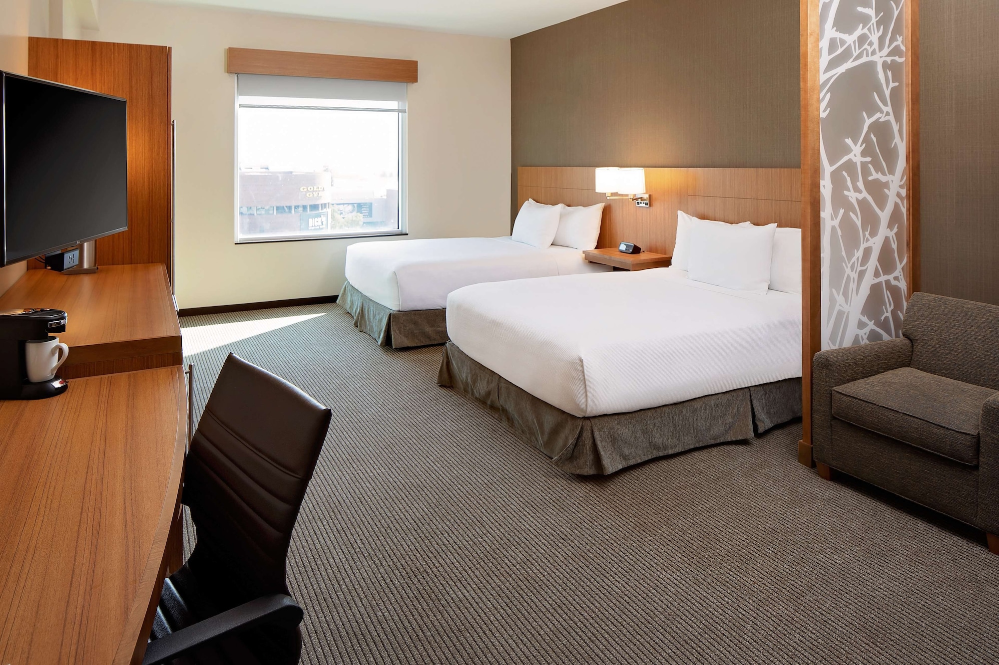 Room, 2 Queen Beds, with View