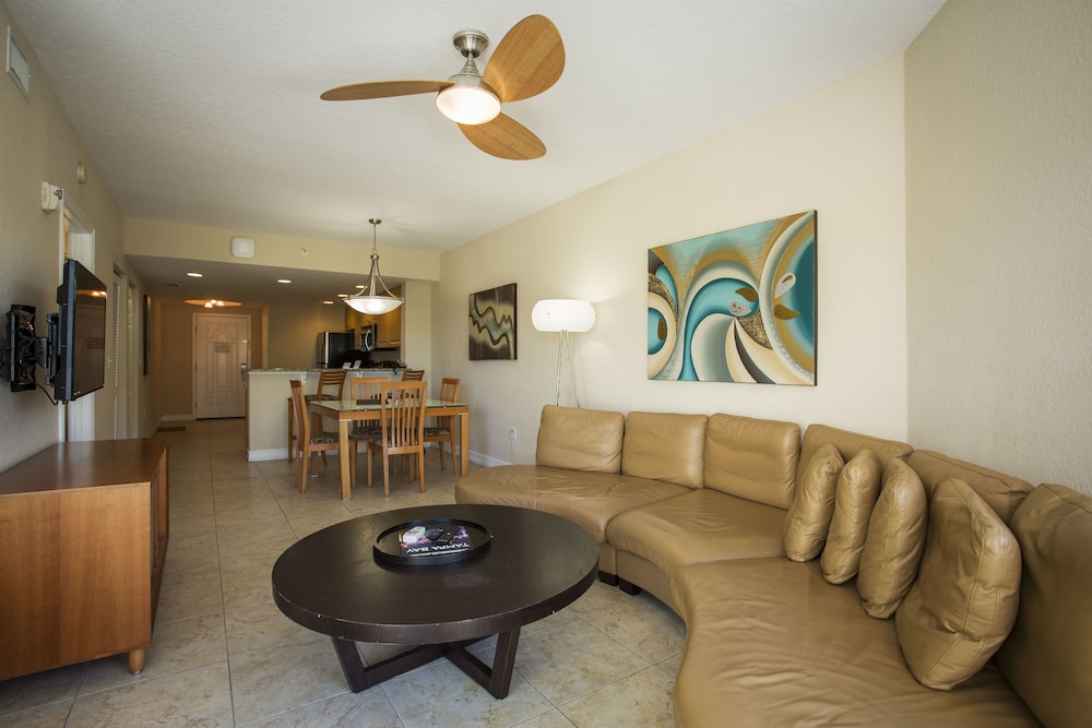 Crystal Palms Beach Resort 42/50