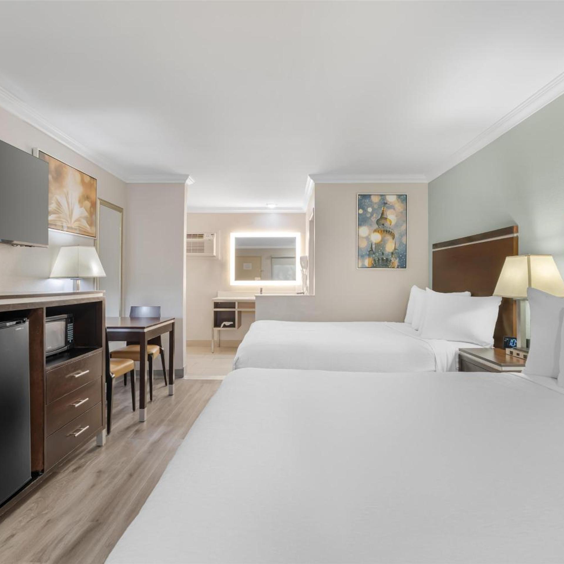 Room, 2 Queen Beds, High Floor