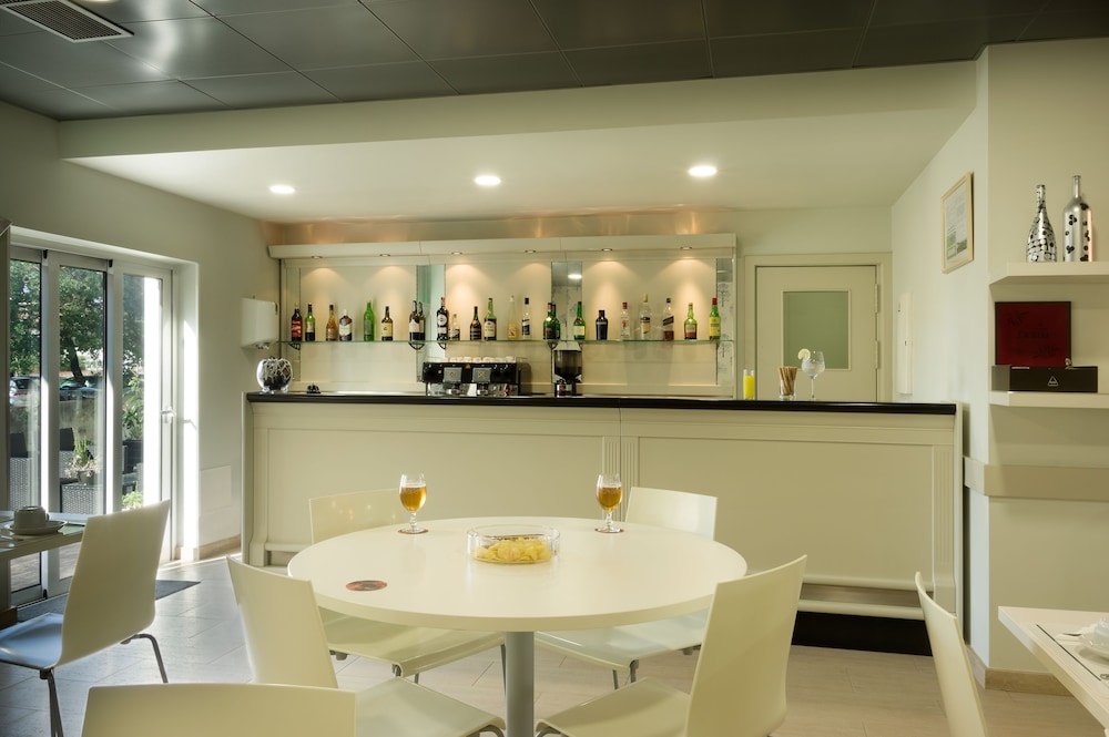 COVA DA IRIA HOTEL 32/45