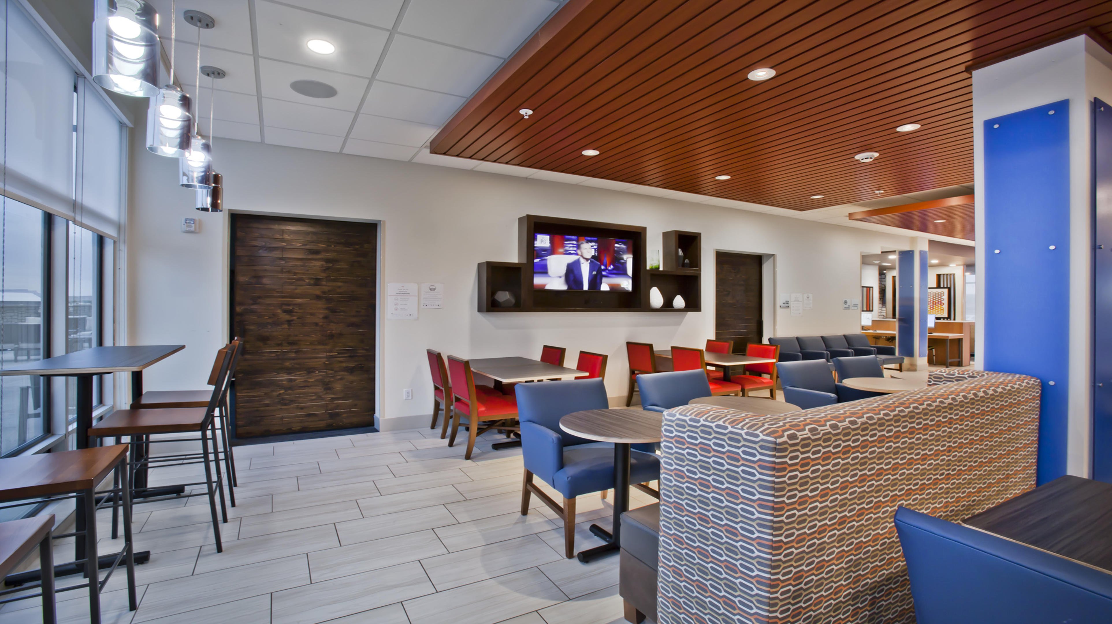 Holiday Inn Express And Suites Green River 44/67