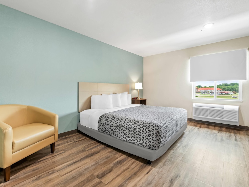 WoodSpring Suites Prattville - Montgomery North 18/42