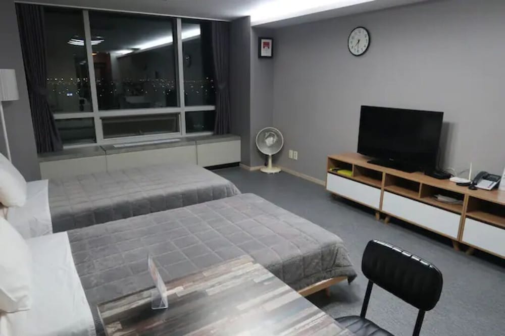 Prime Guest House 36/48