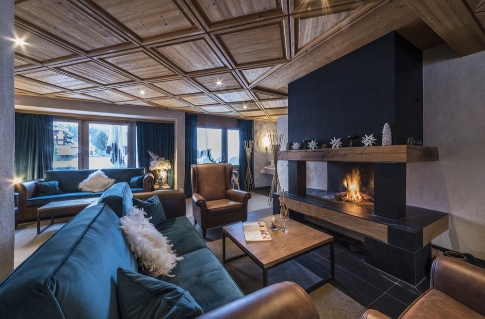 HOTEL CAPRICE 40/55