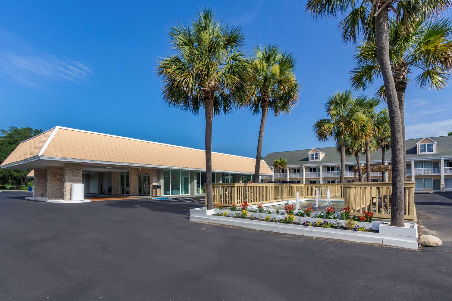 Quality Inn and Suites Pawleys Island SC 10/14