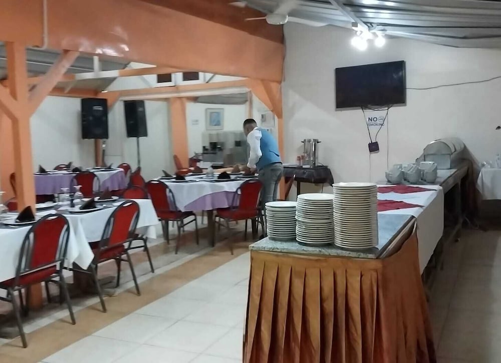 Rezeiky Hotel And Camp Luxor 37/50
