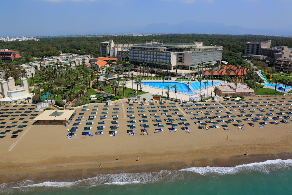 Adora Golf Resort Hotel 4/62