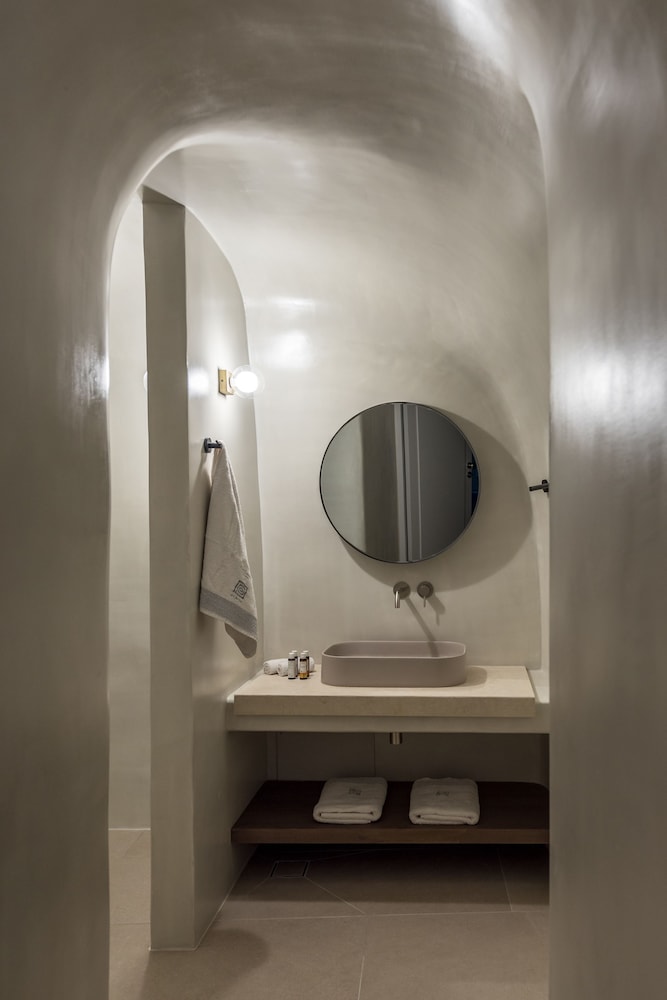 Oia Castle Luxury Suites by Art Maisons 49/50