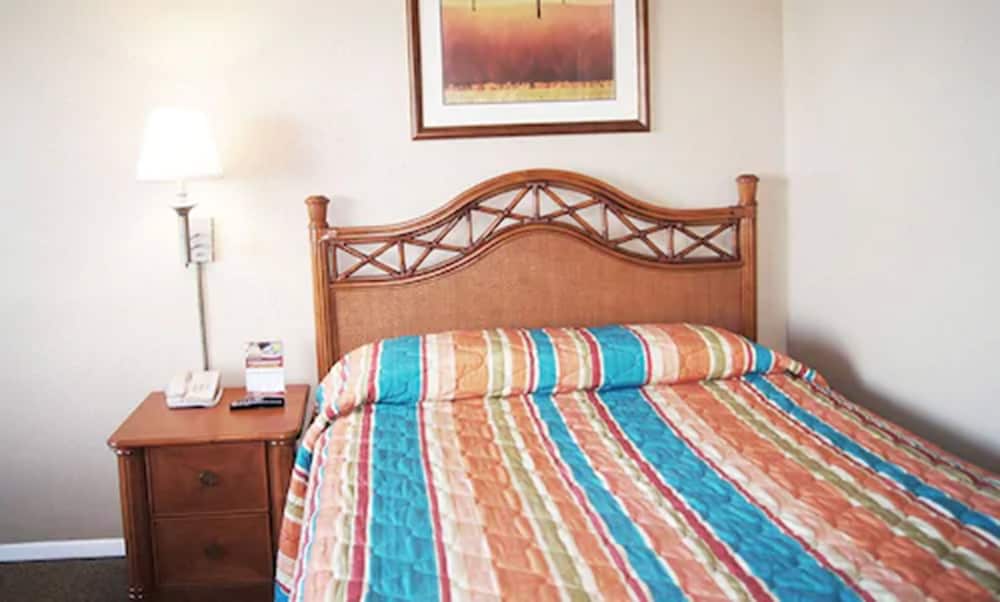 The Oceanfront Viking Motel 10/40
