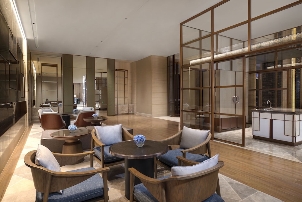 Hilton Nanjing 87/98