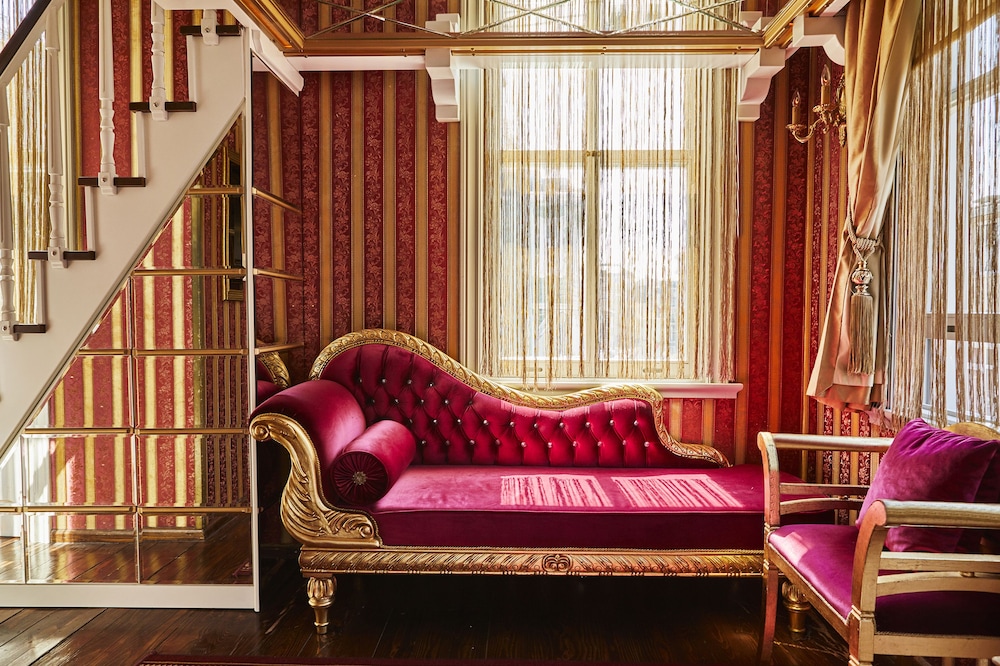 Sultan Tughra Hotel 35/50