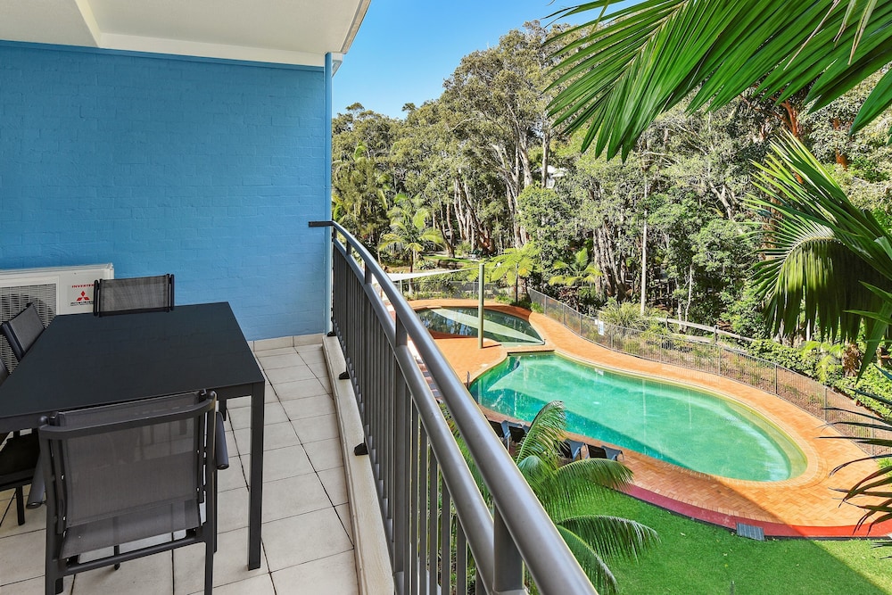 Flynns Beach Resort 4/33