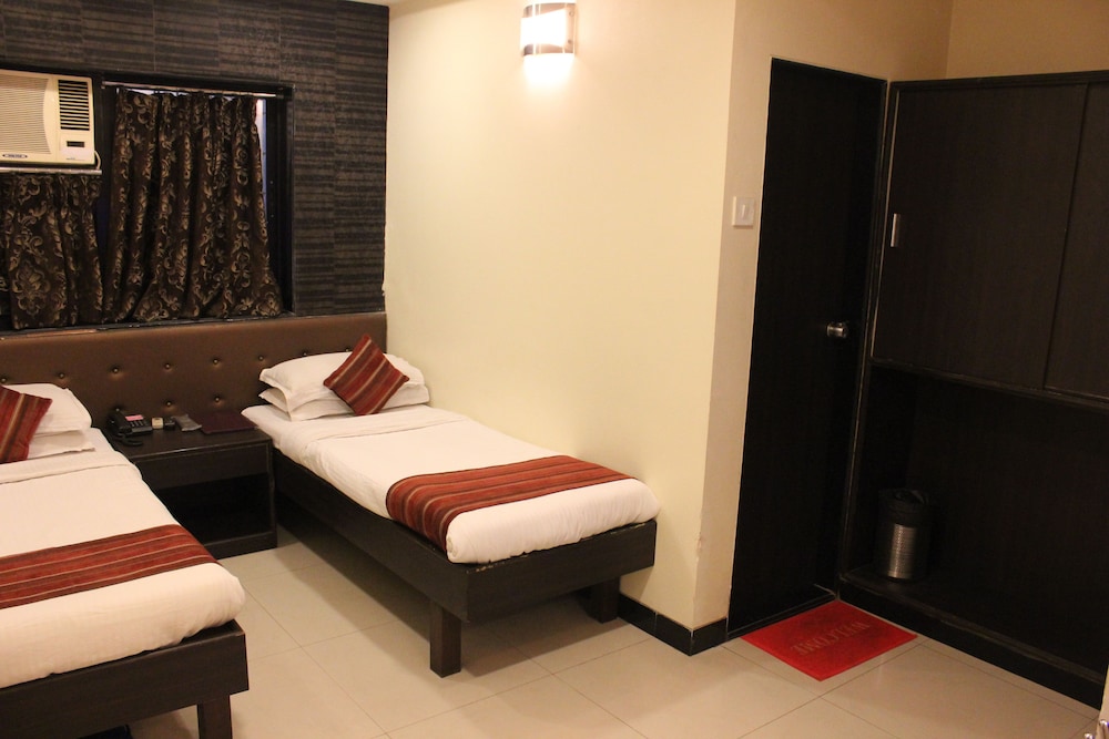 Fortune Hotel 17/39