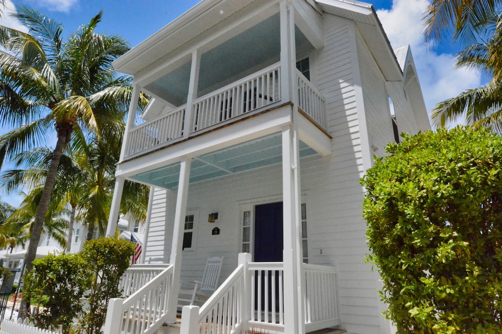 Coral Lagoon Resort Villas &amp; Marina by Keys Caribbean 1/50