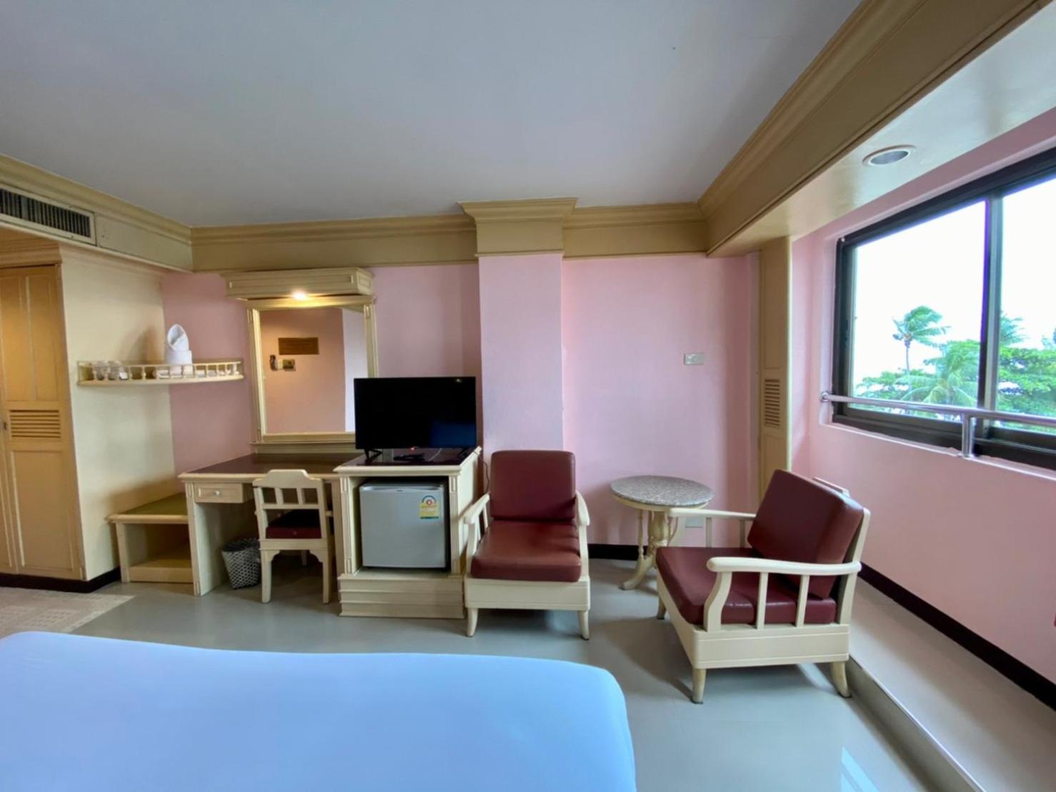 AA Hotel Pattaya 26/42