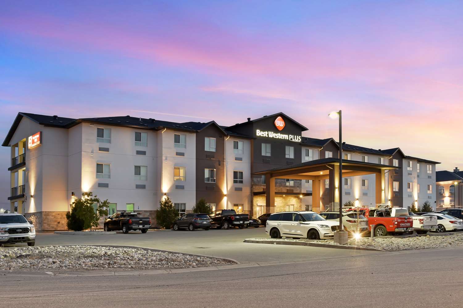 Best Western Plus Moosomin Hotel 2/19